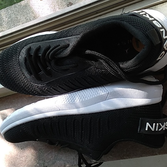 Danskin Ultra Light Cusion Comfort Sneakers 7 - Picture 14 of 16